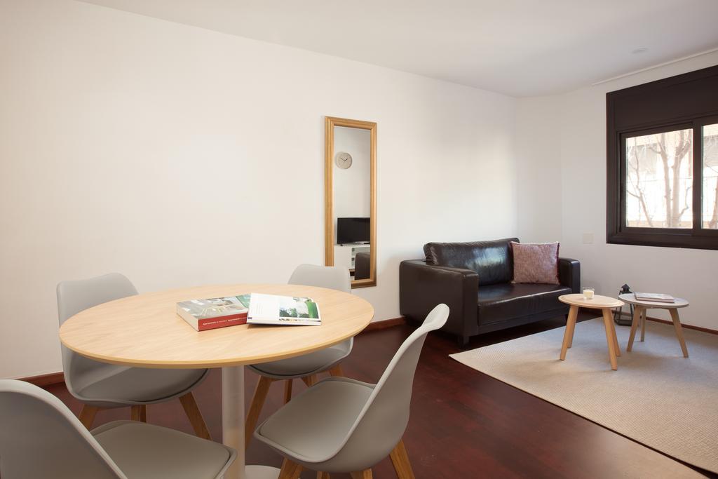 Click&Flat Europa Fira Apartments Л'Успіталет-да-Любрагат Екстер'єр фото